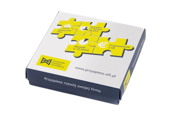 Opakowanie z grafiką puzzli